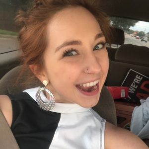 Meet your Posher, Annieannie